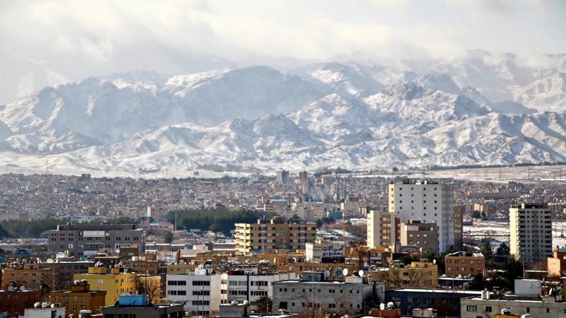 نمایی از ساختمان های شهر بیرجند