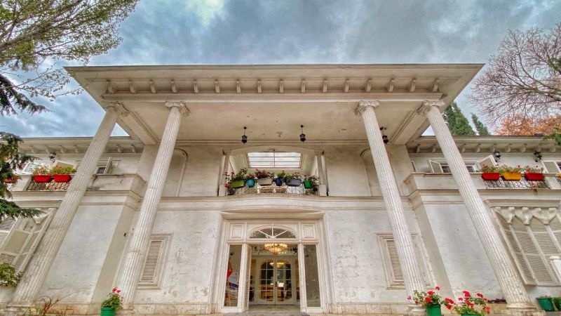 ملک توقیف شده علی خسروشاهی